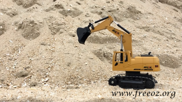 RC Excavator[00_00_25][20180205-194118-0].JPG